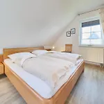 Neptun 12, 4 Apartamento