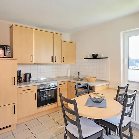 Neptun 12, 4 *