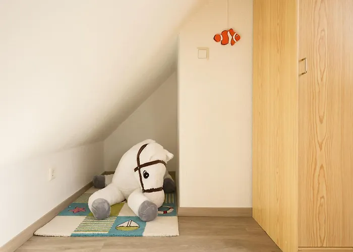 Neptun 12, 4 *